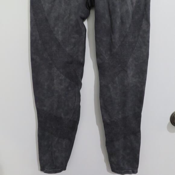 PINK Victoria's Secret Womens M Dark Gray Seamless Leggings Athletic Wear - Picture 4 of 6